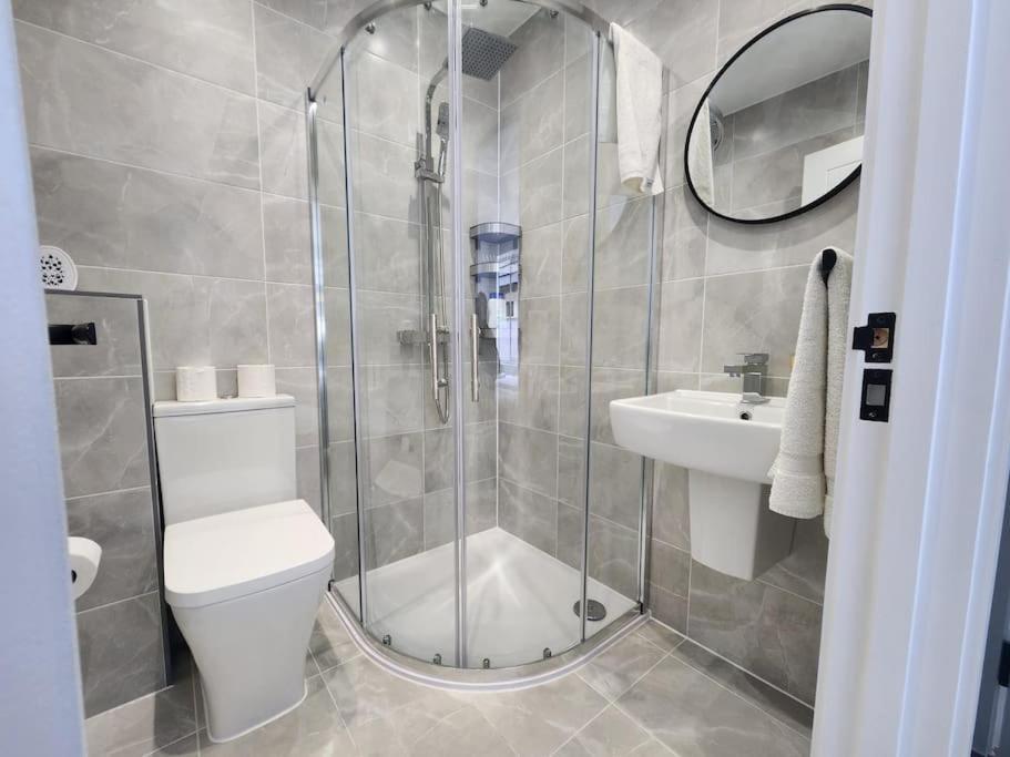 Paradigm Court, Brand New 1-Bedroom Flat Oxford Extérieur photo
