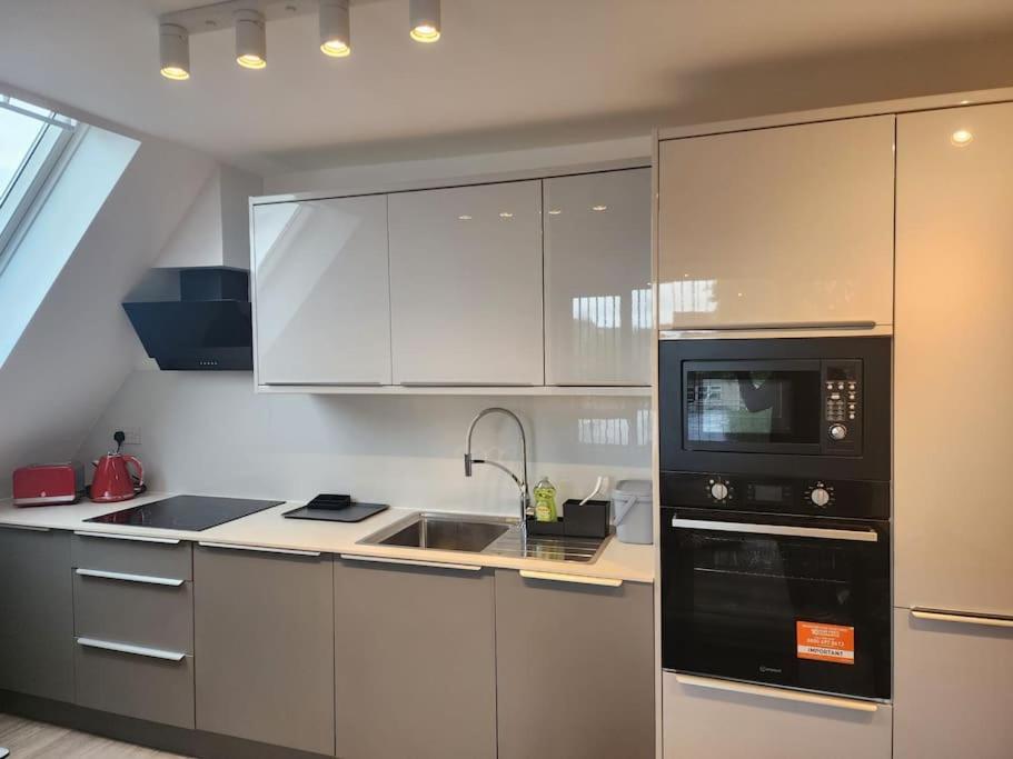 Paradigm Court, Brand New 1-Bedroom Flat Oxford Extérieur photo